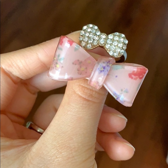 FOREVER 21 Bow Rings - Picture 1 of 3